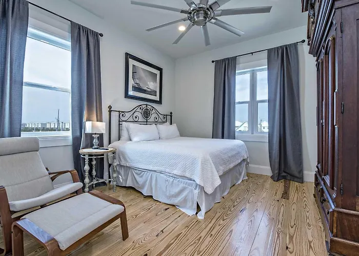 Blue Diamond * Gulf Shores